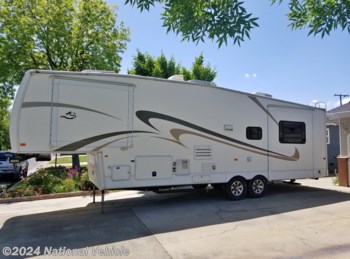 Used 2012 Nu-Wa Hitchhiker LS 315UKRL available in Merced, California