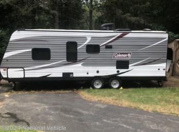 Used 2018 Dutchmen Coleman 274BH available in Pembroke, New Hampshire