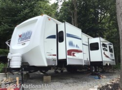 Used 2006 Forest River Cardinal 32TS available in Hamburg, Pennsylvania