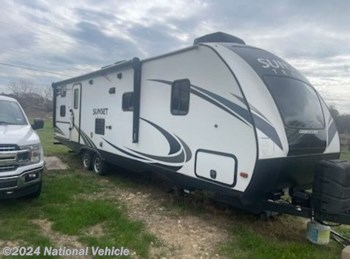 Used 2018 CrossRoads  Sunset Grand Reserve 28BH available in Burleson, Texas