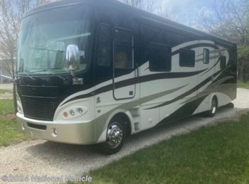 Used 2009 Tiffin Allegro Bay 37QSB available in Topeka, Kansas