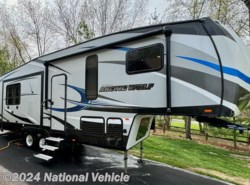 Used 2017 Forest River Cherokee Arctic Wolf 285DRL4 available in Yorkville, Illinois