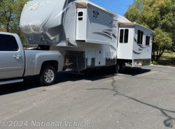 Used 2014 Silver Fox  29-5T available in Sonora, California