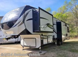 Used 2017 Keystone Avalanche 300RE available in Red Wing, Minnesota