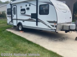 Used 2014 Gulf Stream Vista Cruiser 19RSD available in Rochester, Minnesota