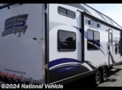 Used 2014 Pacific Coachworks Sandsport SL Toy Hauler 27FBSL available in Phelan, California