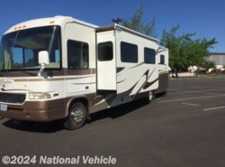 Used 2004 Georgie Boy Landau 3402DS available in Gladstone, Oregon