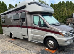 Used 2019 Tiffin Wayfarer 25QW available in Bartlett, Illinois