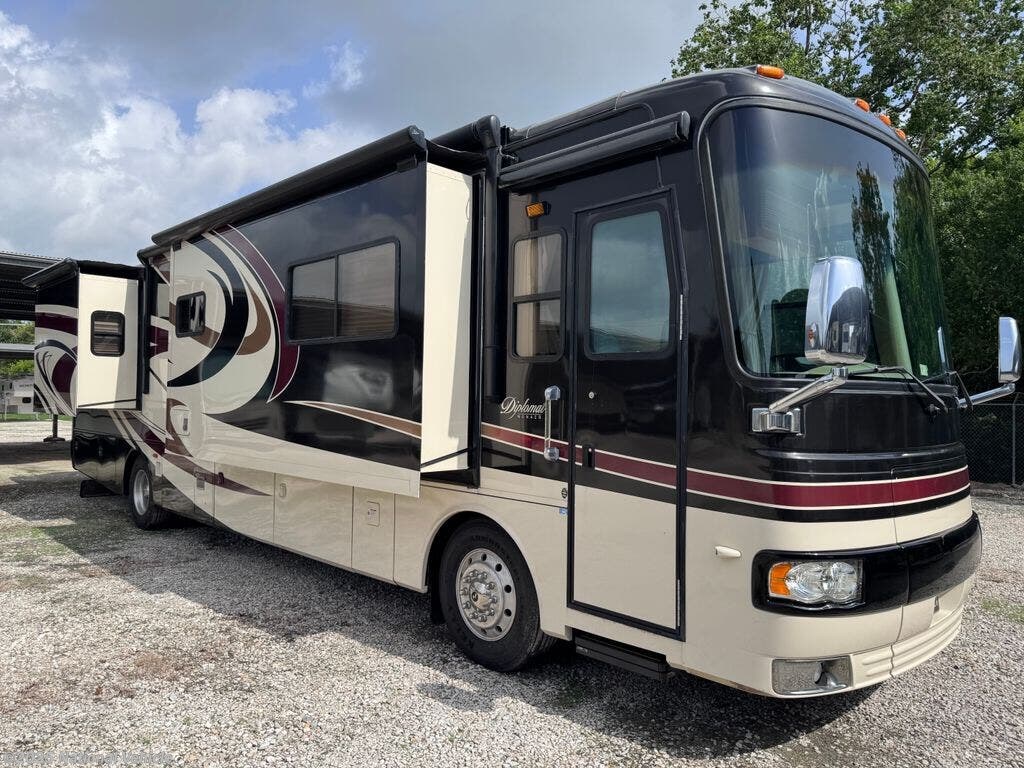 Used 2008 Monaco RV Diplomat 40SFT available in League City, Texas