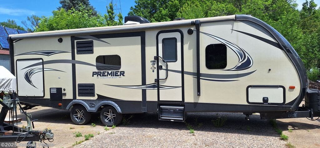 Used 2018 Keystone Bullet Premier 26RBPR available in Fridley, Minnesota