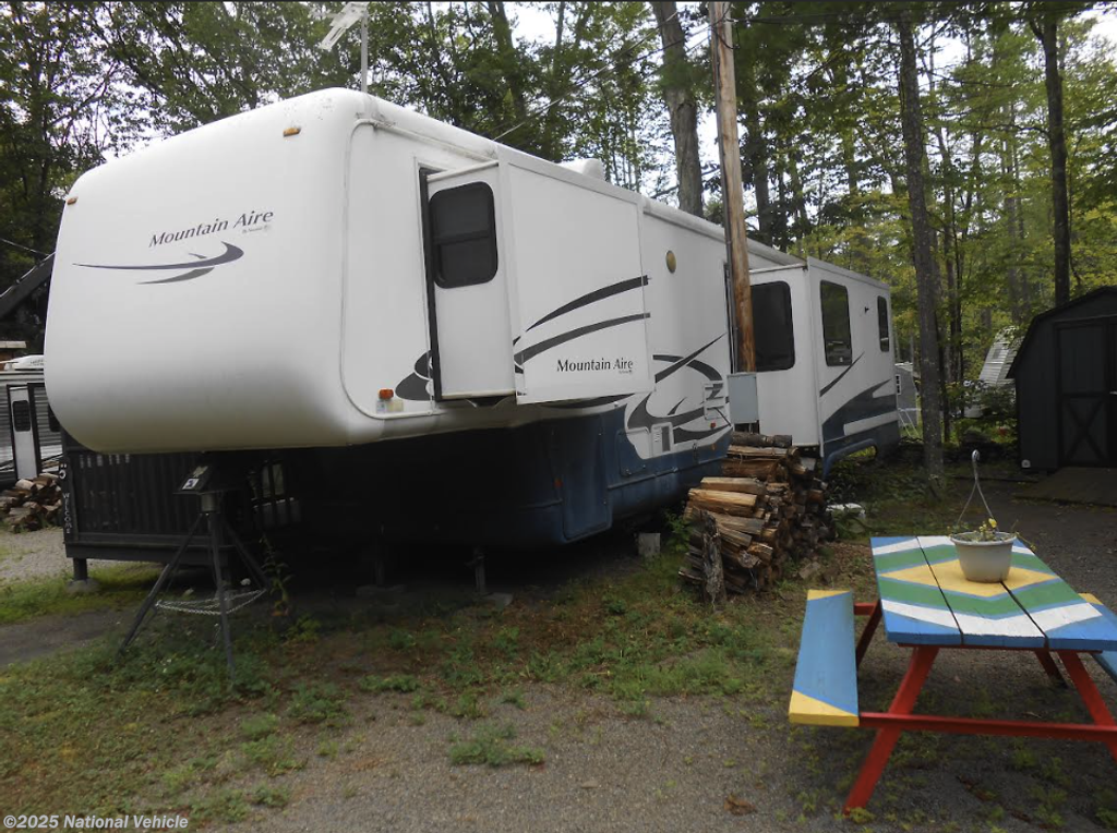Used 2003 Newmar Mountain Aire 38CKRL available in Cornwallville, New York