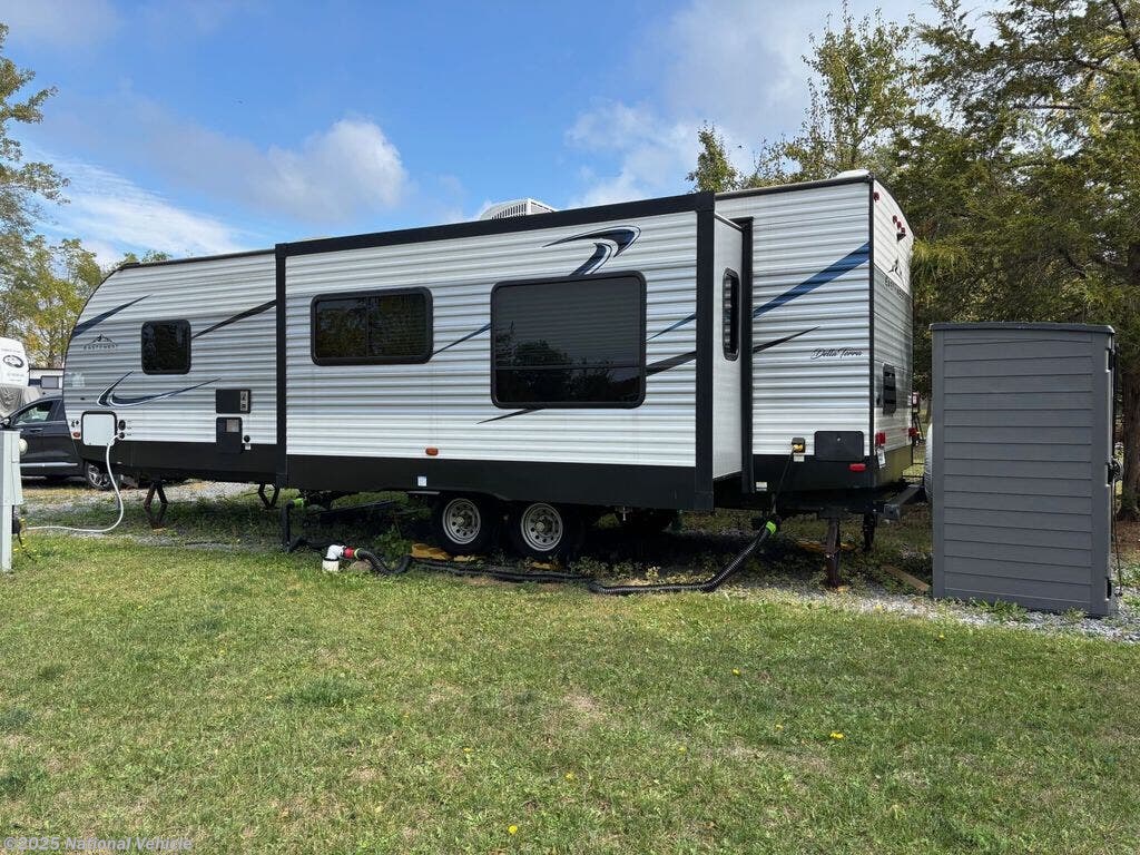 Used 2019 East to West Della Terra 29KRK available in Romulus, New York