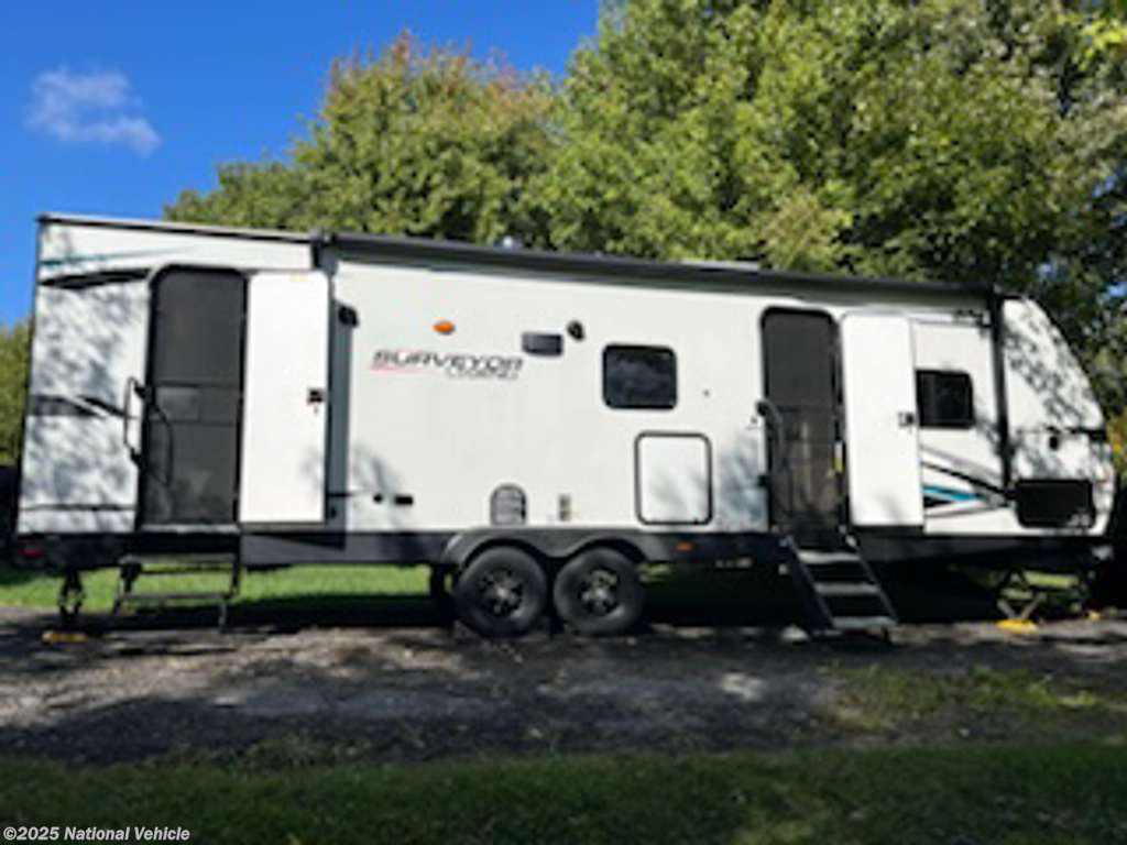 Used 2022 Forest River Surveyor Legend 276BHLE available in Clay, New York