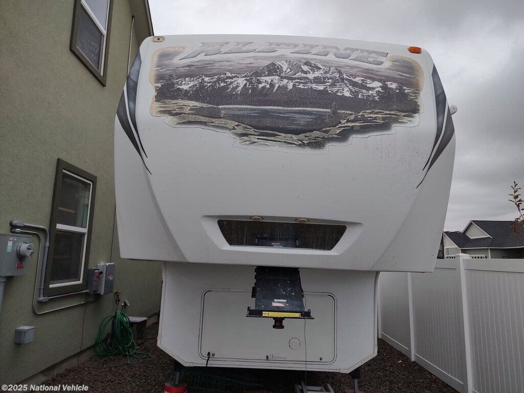 Used 2013 Keystone Alpine 3555RL available in Yakima, Washington