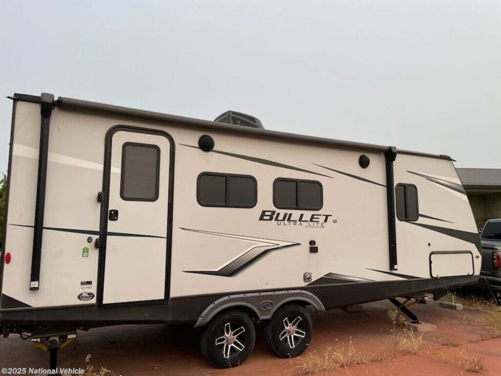 Used 2022 Keystone Bullet Ultra Lite 221RBS available in Sabetha, Kansas
