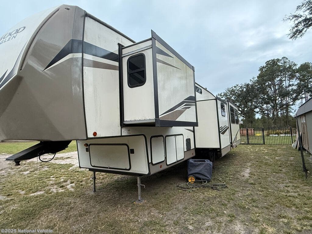 Used 2024 Forest River Wildwood Heritage Glen 370BL available in Walterboro, South Carolina