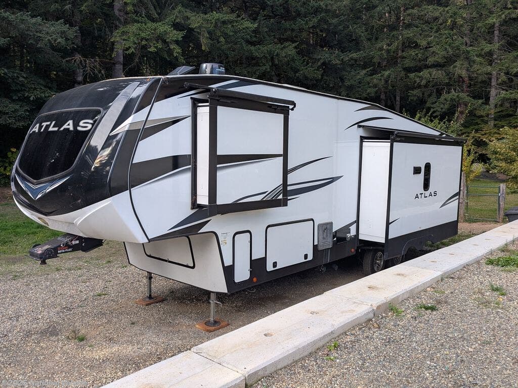 Used 2023 Dutchmen Atlas 2992RLF available in Bremerton, Washington