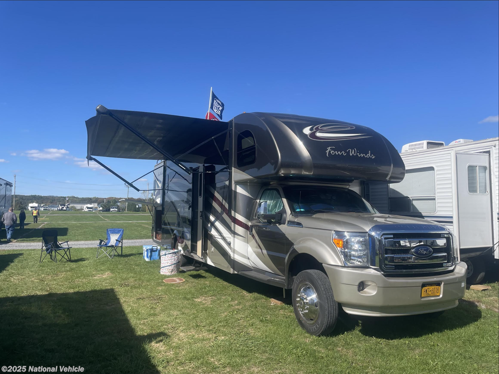 Used 2016 Thor Motor Coach Four Winds 35SB available in Peru, New York