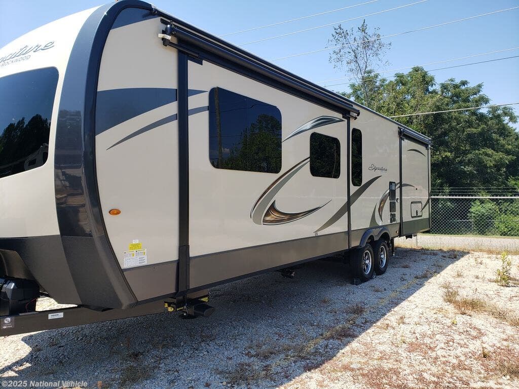 Used 2020 Forest River Rockwood Signature 8335BSS available in Chapin, South Carolina