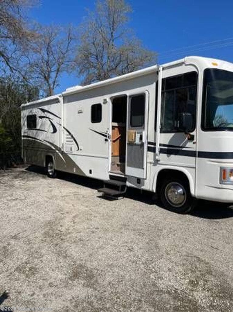 Used 2004 Georgie Boy Pursuit 3475DS available in El Dorado Hills, California