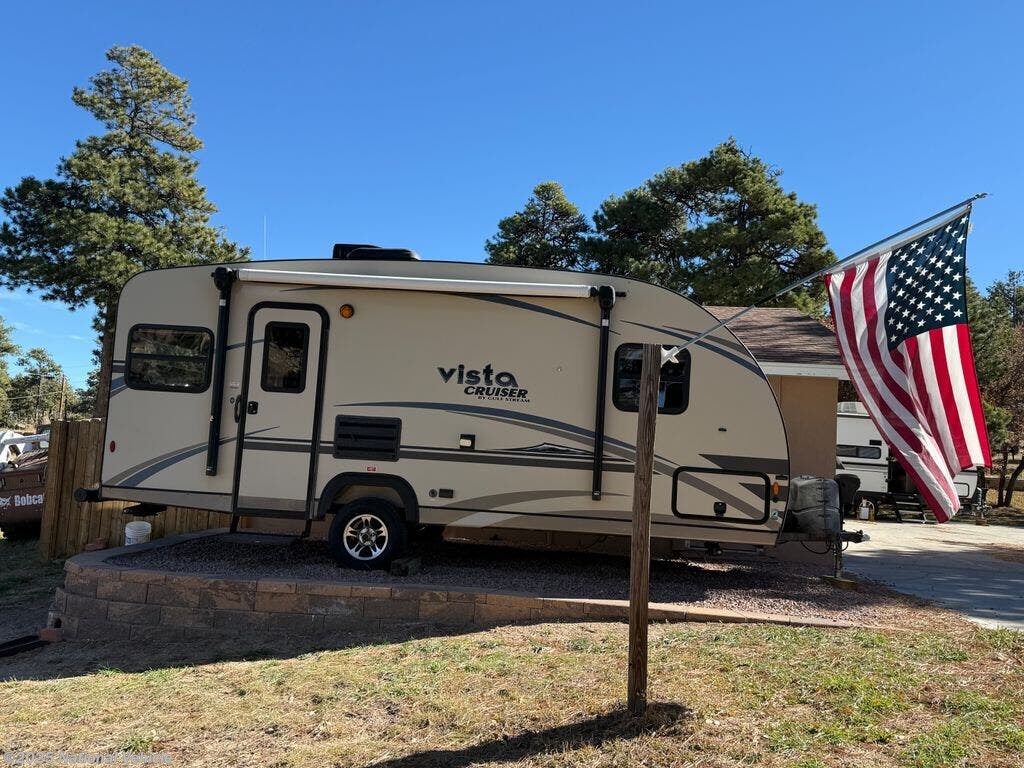 Used 2017 Gulf Stream Vista Cruiser 19ERD available in Larkspur, Colorado