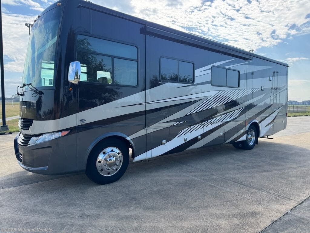 Used 2023 Tiffin Open Road Allegro 32SA available in Houma, Louisiana