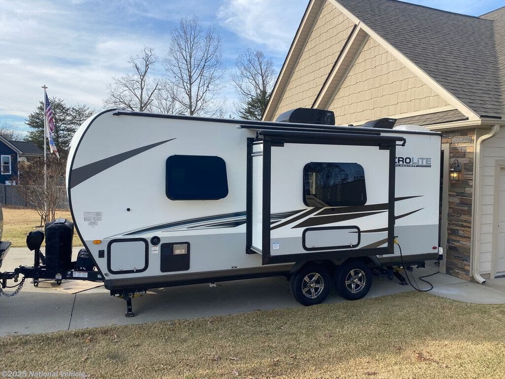Used 2021 Forest River Flagstaff Micro Lite 21FBRS available in Greer, South Carolina