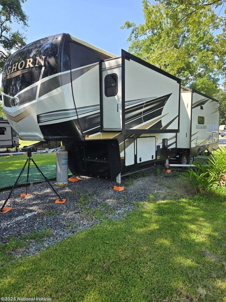 Used 2022 Heartland Bighorn 3502SB available in Dallas, Texas