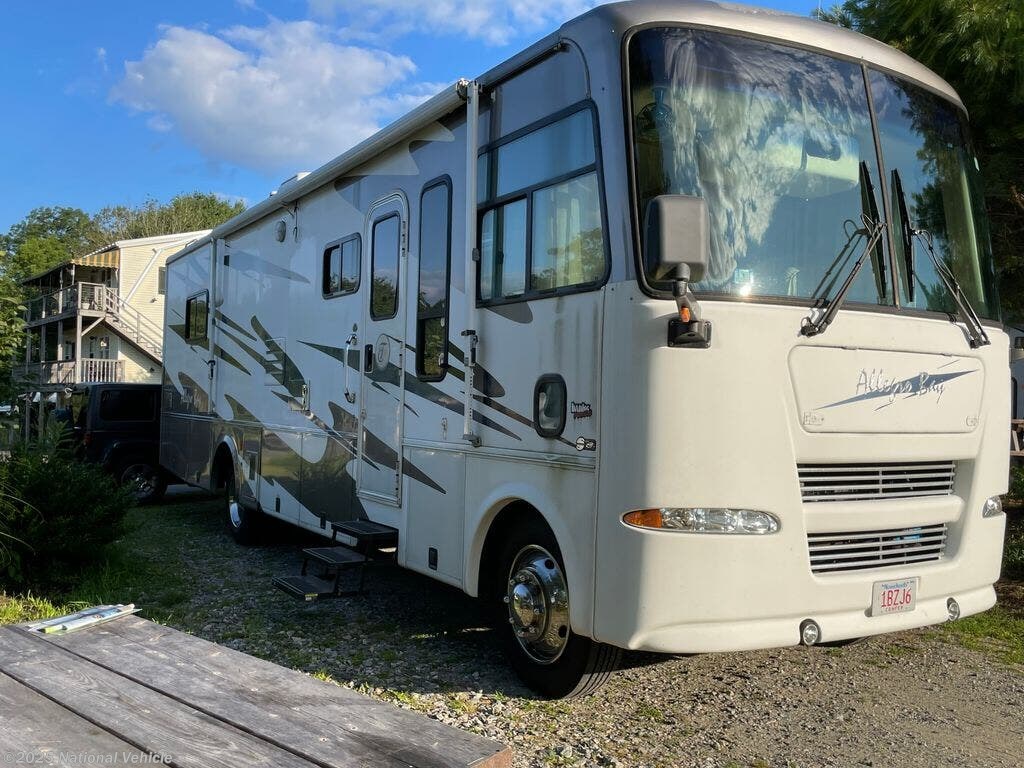 Used 2005 Tiffin Allegro Bay 34XB available in Orleans, Massachusetts