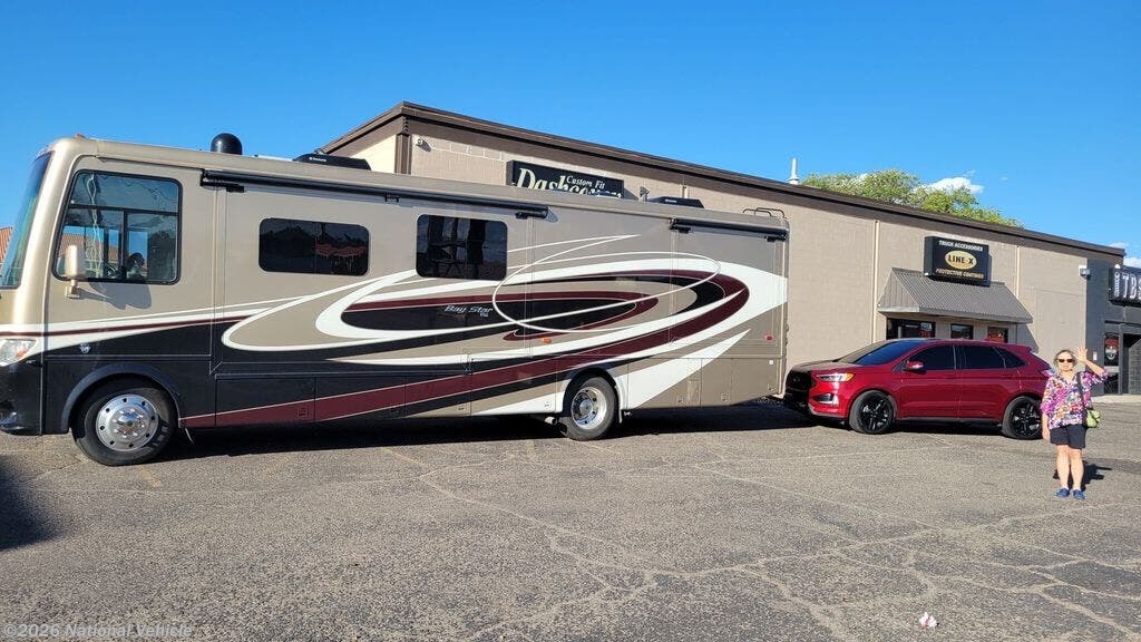 Used 2017 Newmar Bay Star 3518 available in Belen, New Mexico