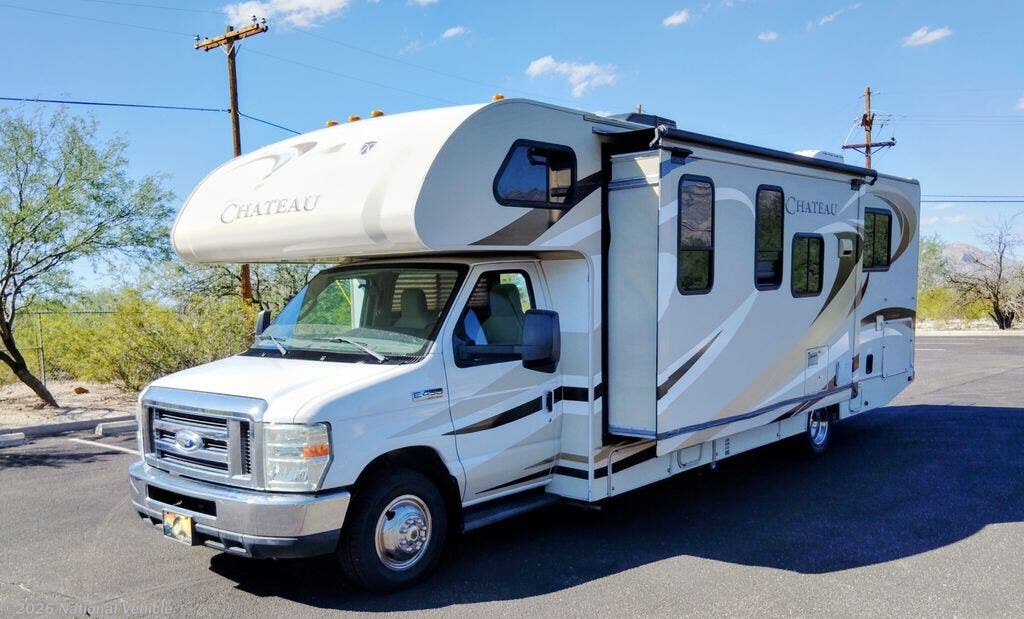 Used 2015  Thor Motor Coach Chateau 28Z by Thor Motor Coach from National Vehicle in Tucson, AZ