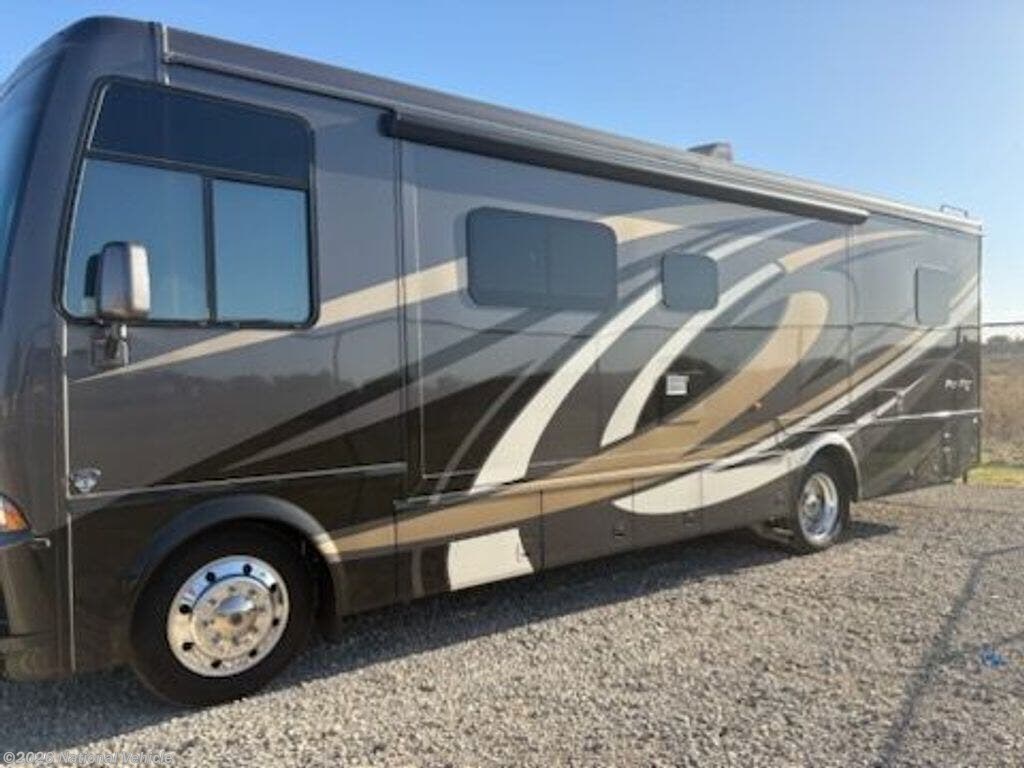 Used 2021 Newmar Bay Star 3226 available in North Richland Hills, Texas