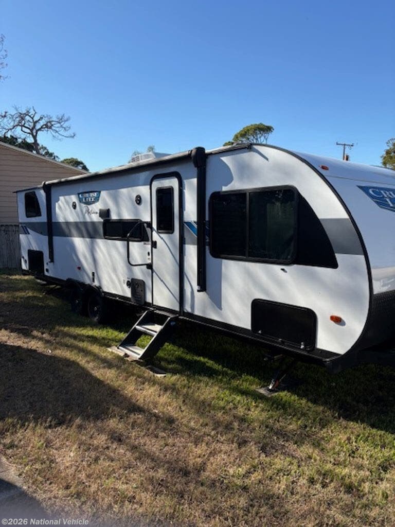 Used 2024 Forest River Salem Cruise Lite 273QBXL available in Port Orange, Florida