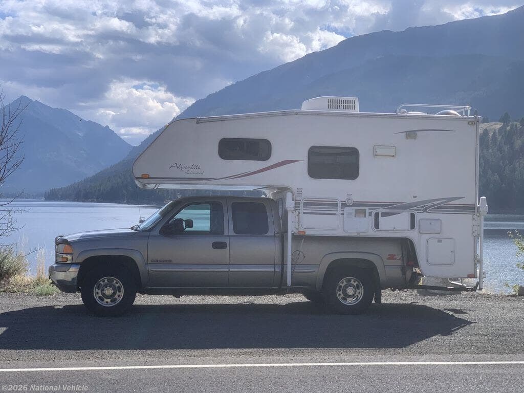 Used 2004 Western RV Alpenlite Saratoga 935 available in Enterprise, Oregon