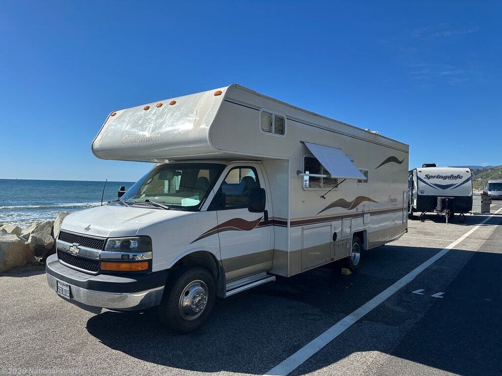 Used 2004 Coachmen Freedom 258DB available in Ventura, California