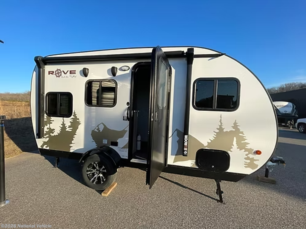 Used 2023 Travel Lite Rove Lite 14BH available in Mount Joy, Pennsylvania