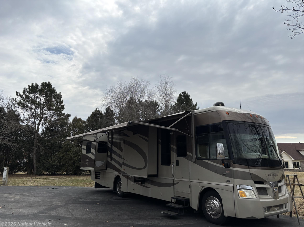 Used 2007 Itasca Suncruiser 35A available in Crawfordsville, Indiana