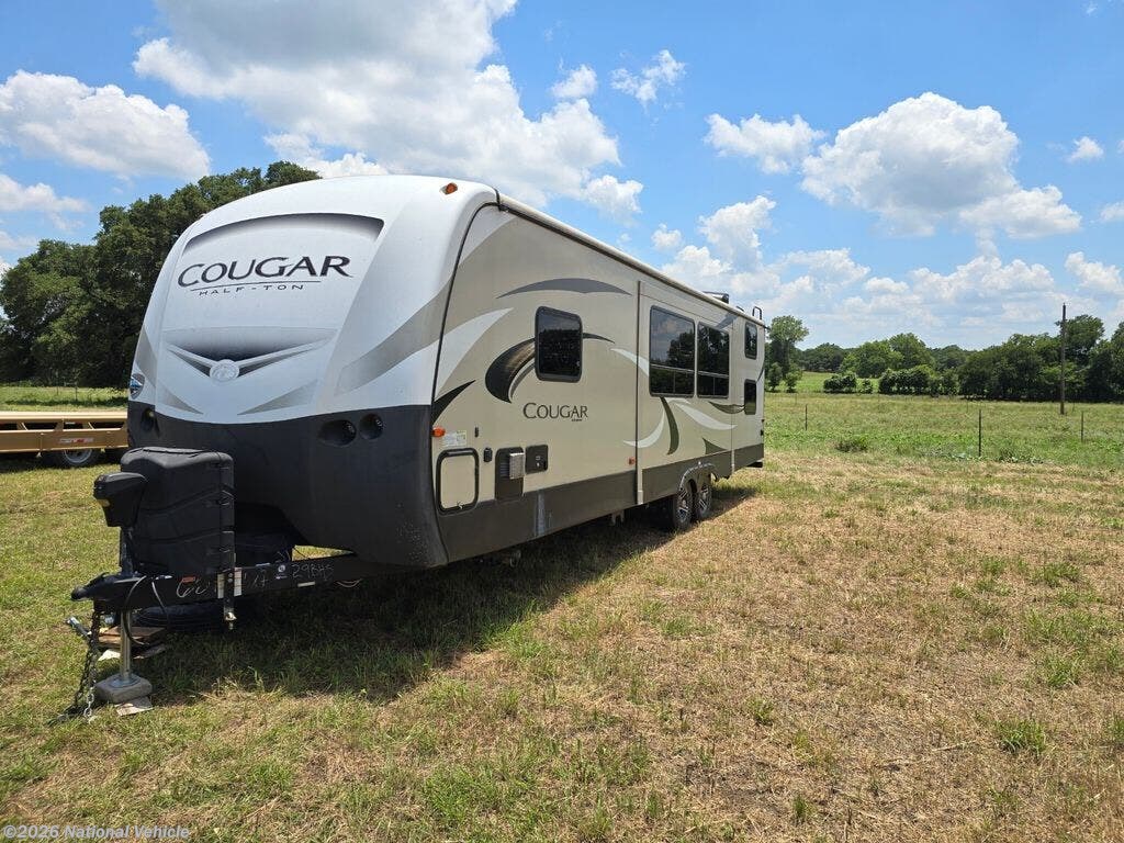 Used 2019 Keystone Cougar X-Lite 29BHS available in Pflugerville, Texas