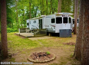 Used 2012 Forest River Salem Estate Villa 394FKDS available in Lyndon Station, Wisconsin