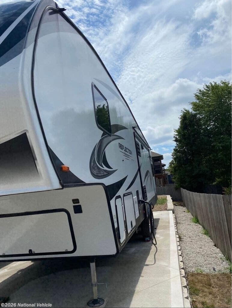 Used 2022 Grand Design Reflection 150 295RL available in Raymore, Missouri