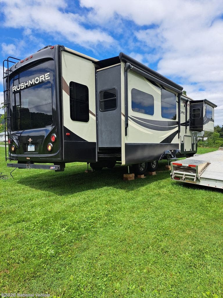 Used 2015 CrossRoads Rushmore Franklin available in Allensville, Pennsylvania
