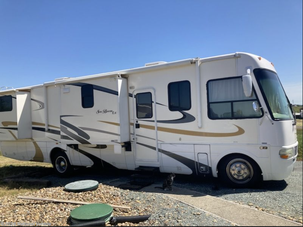 Used 2005 National RV Sea Breeze 8375LX available in Woodinville, Washington