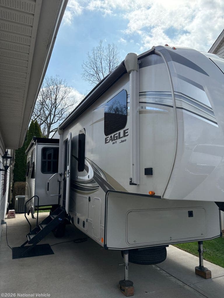 Used 2020 Jayco Eagle HT 30.5CKTS available in Loveland, Ohio