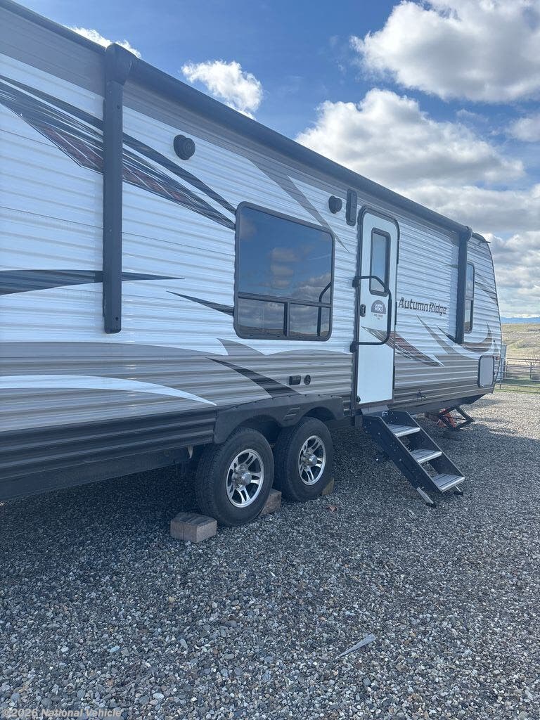 Used 2018 Starcraft Autumn Ridge 26HR available in Zillah, Washington