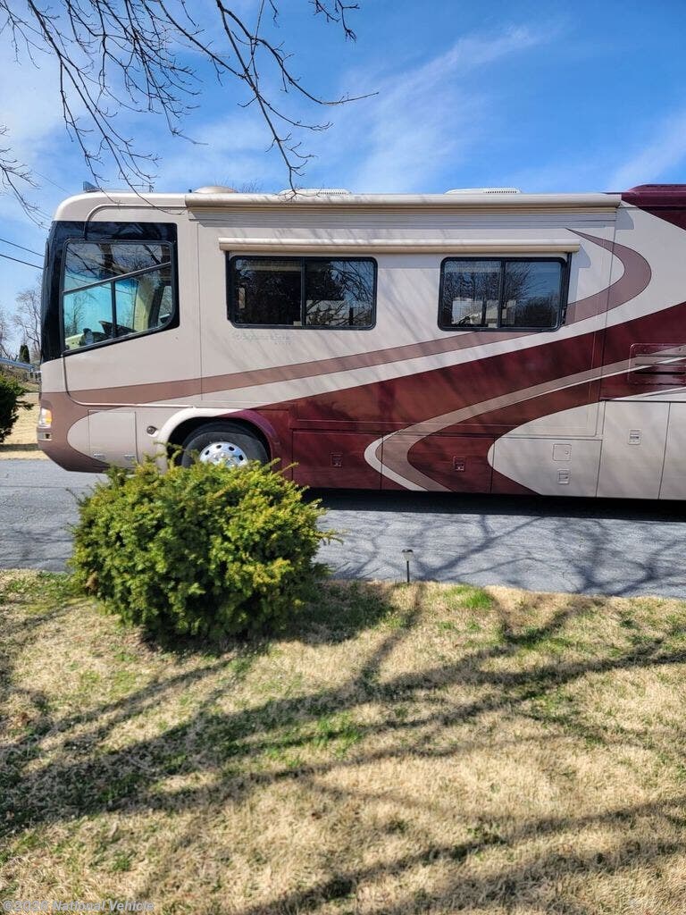 Used 2005 Monaco RV Signature Commander IV available in Felton, Delaware