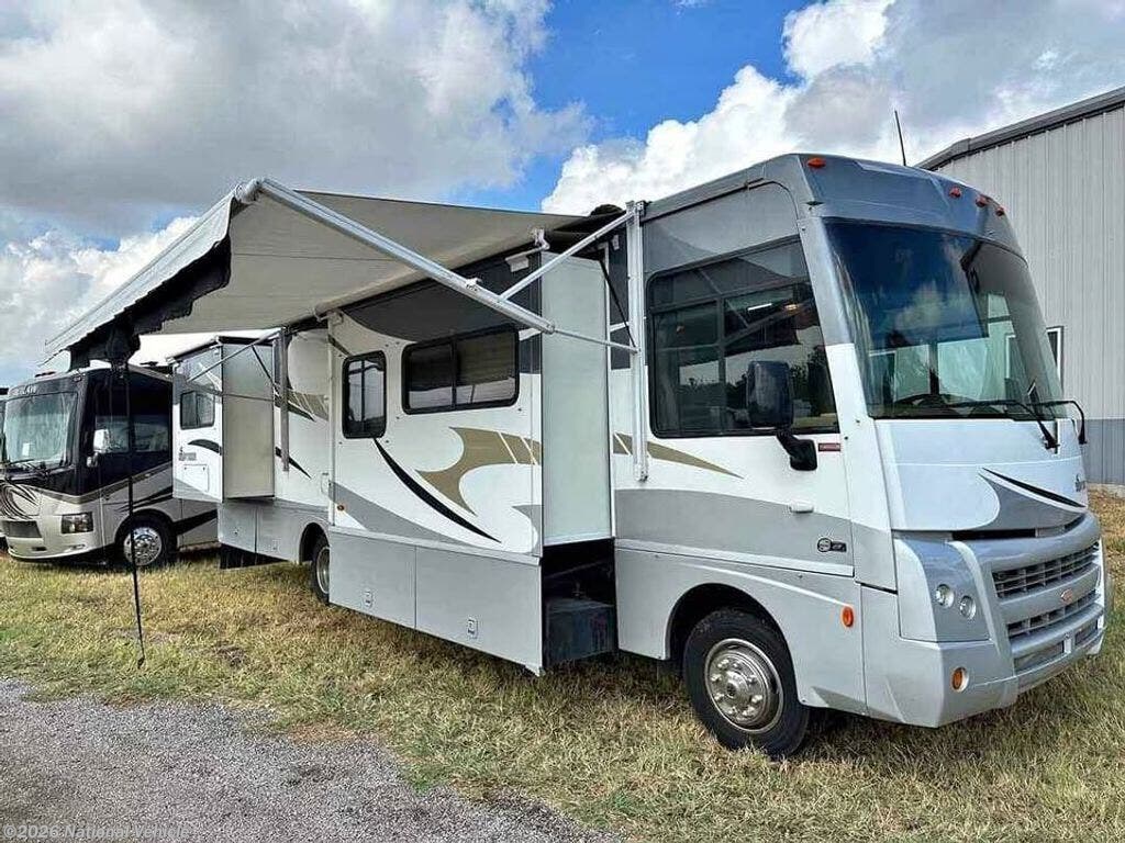 Used 2010 Winnebago Sightseer 33C available in Moberly, Missouri