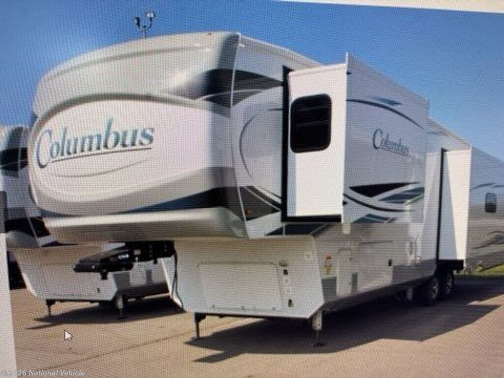 Used 2021 Palomino Columbus 329DV available in Brooksville, Florida