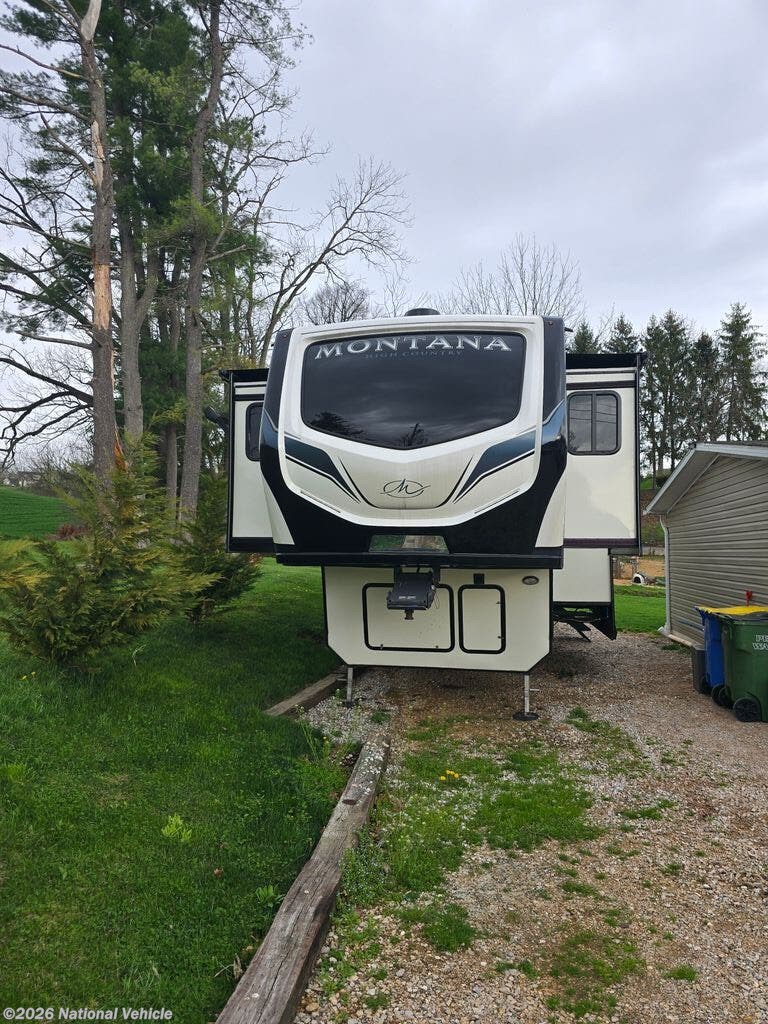 Used 2022 Keystone Montana High Country 377FL available in York, Pennsylvania