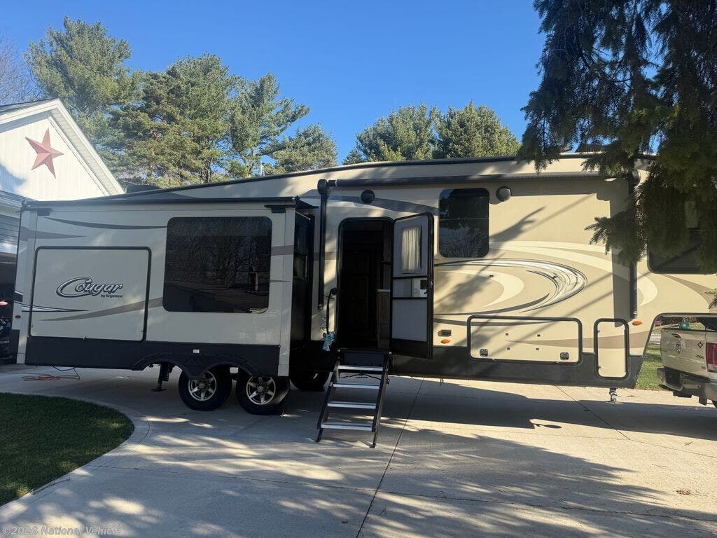 Used 2018 Keystone Cougar 327RLK available in Painesville, Ohio