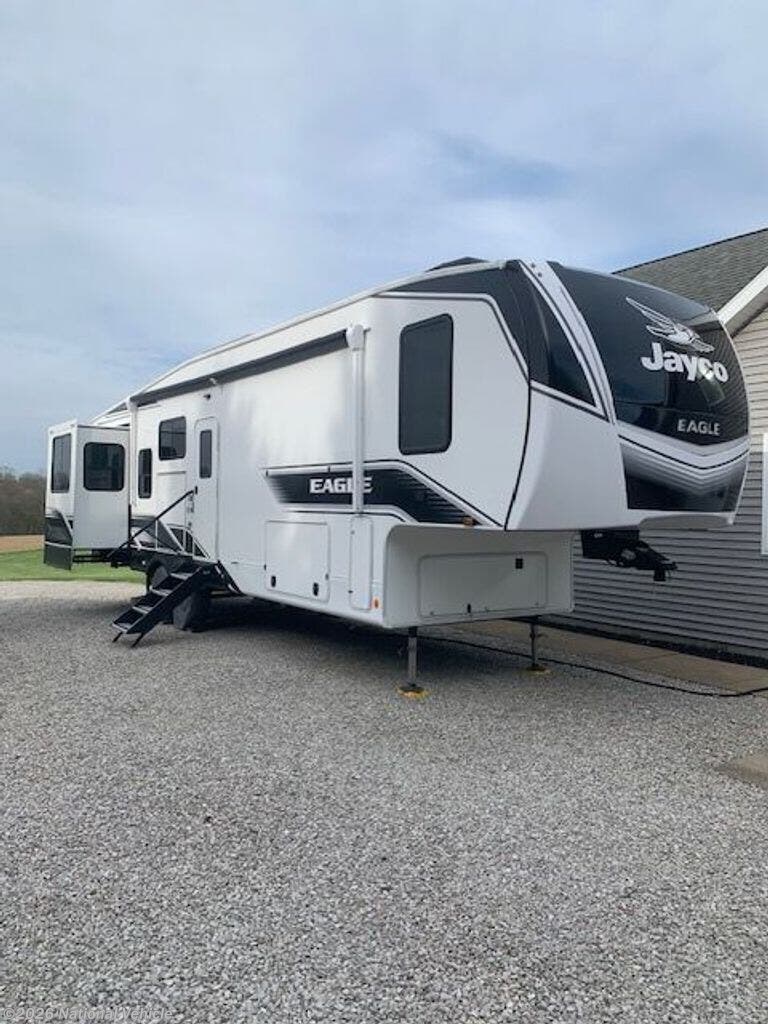 Used 2024 Jayco Eagle 335RDOK available in Mt Vernon, Ohio